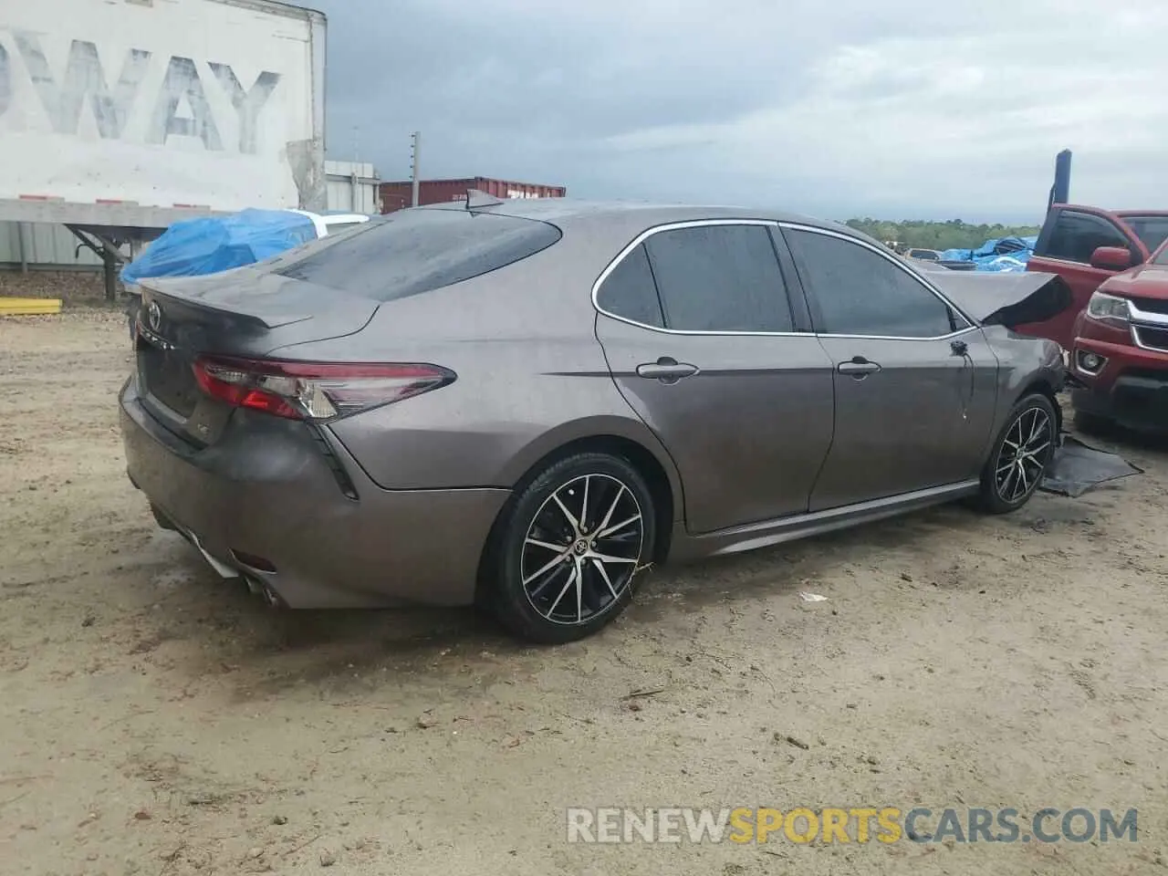 3 Photograph of a damaged car 4T1G11AK8MU594056 TOYOTA CAMRY 2021