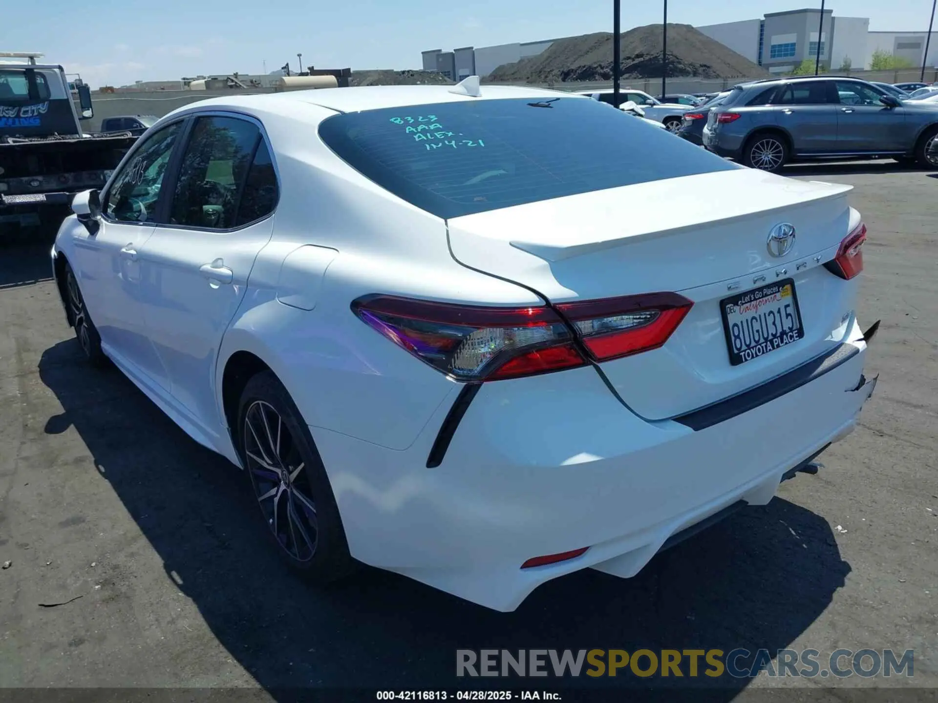 3 Photograph of a damaged car 4T1G11AK9MU421484 TOYOTA CAMRY 2021