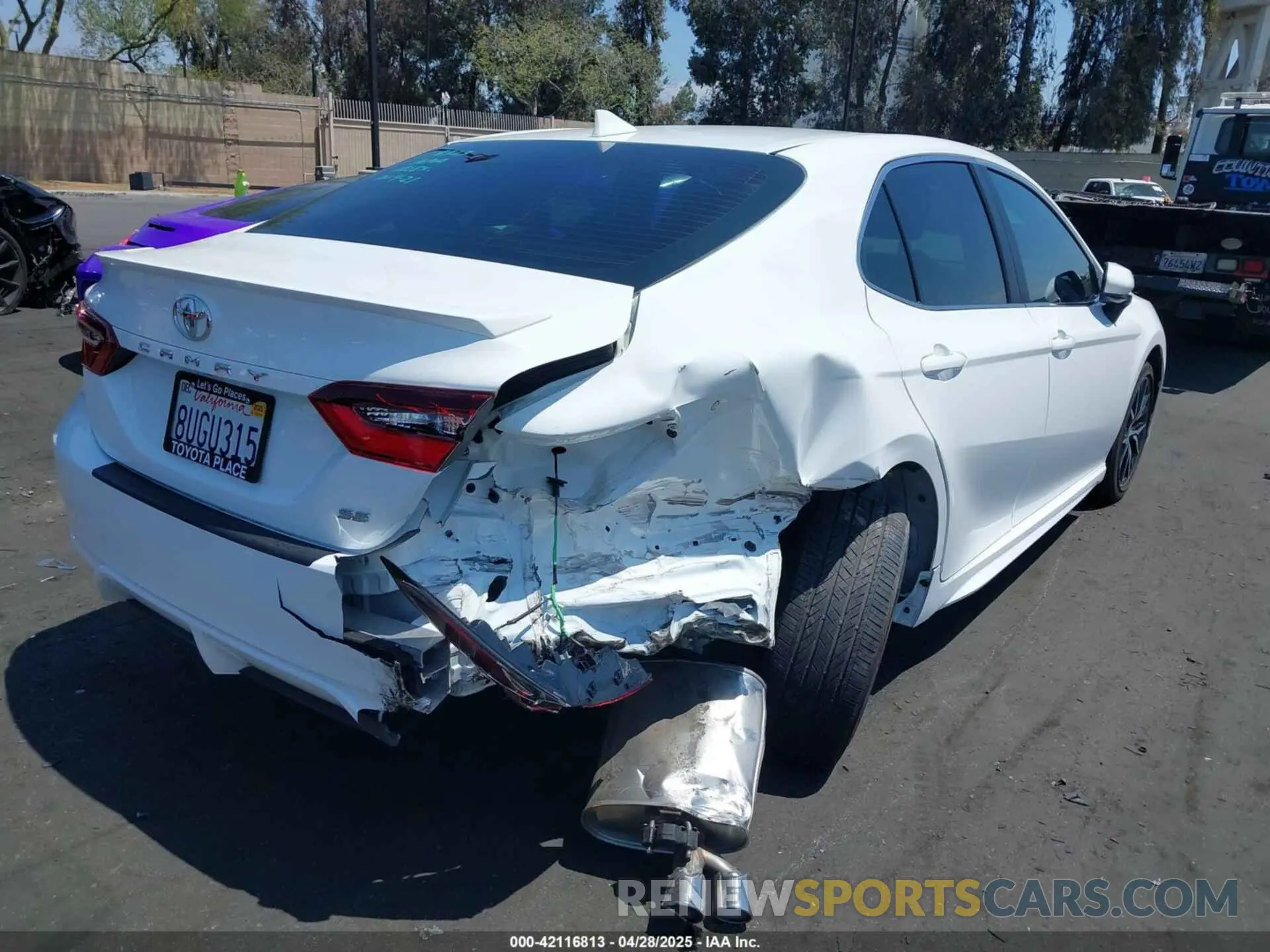 4 Photograph of a damaged car 4T1G11AK9MU421484 TOYOTA CAMRY 2021