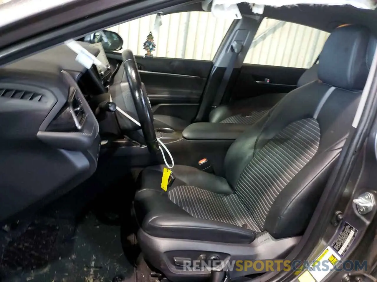 7 Photograph of a damaged car 4T1G11AK9MU455358 TOYOTA CAMRY 2021