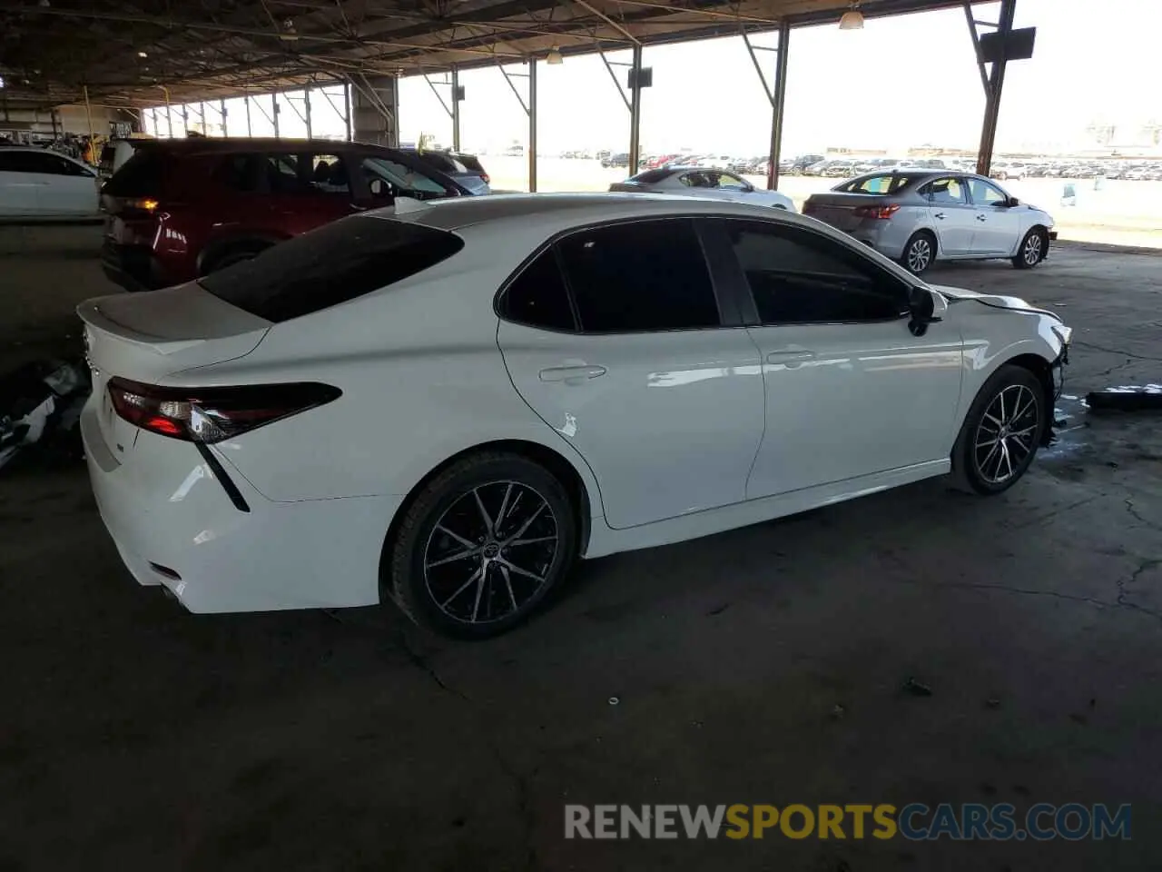 3 Photograph of a damaged car 4T1G11AK9MU477814 TOYOTA CAMRY 2021