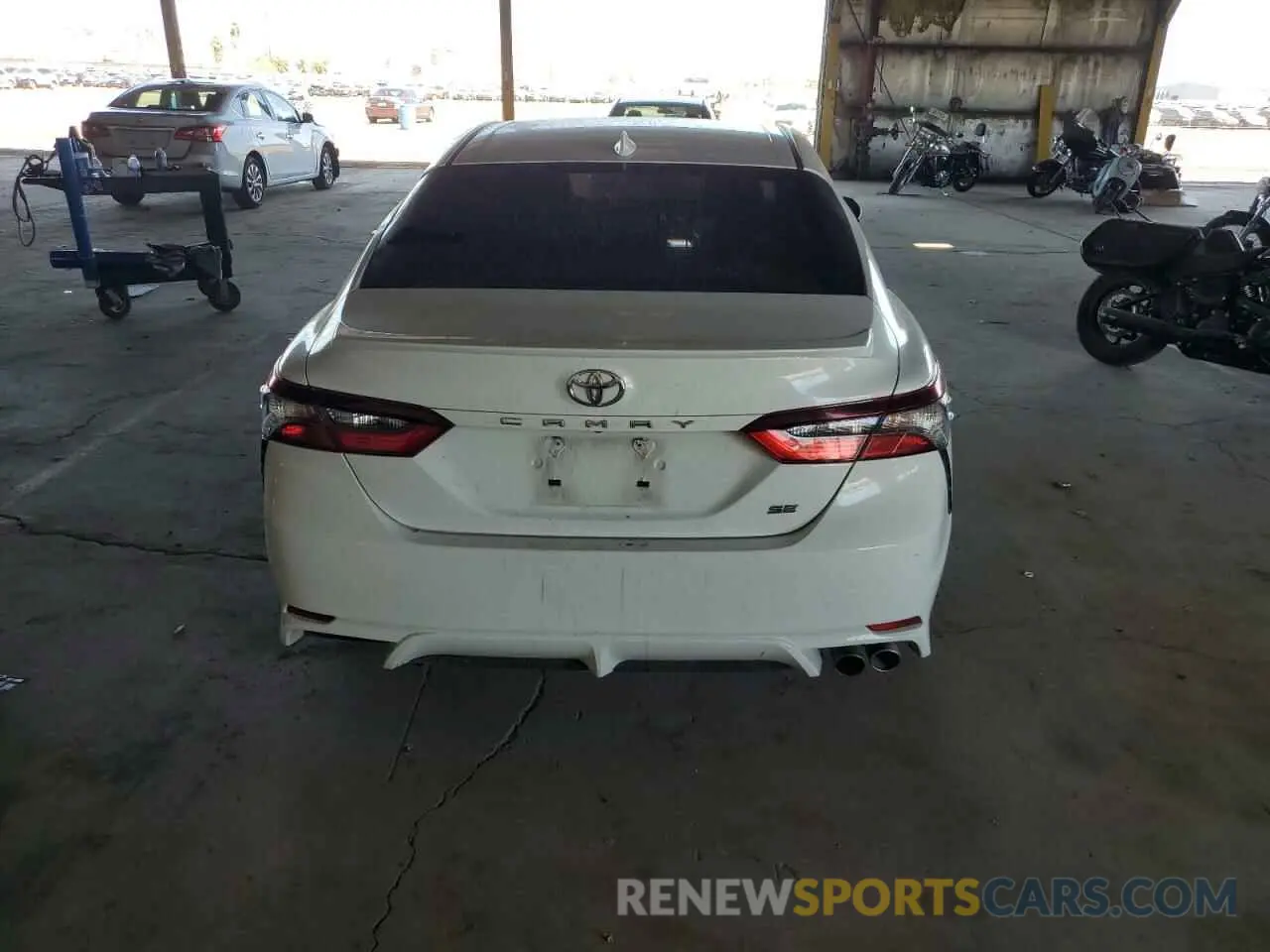 6 Photograph of a damaged car 4T1G11AK9MU477814 TOYOTA CAMRY 2021