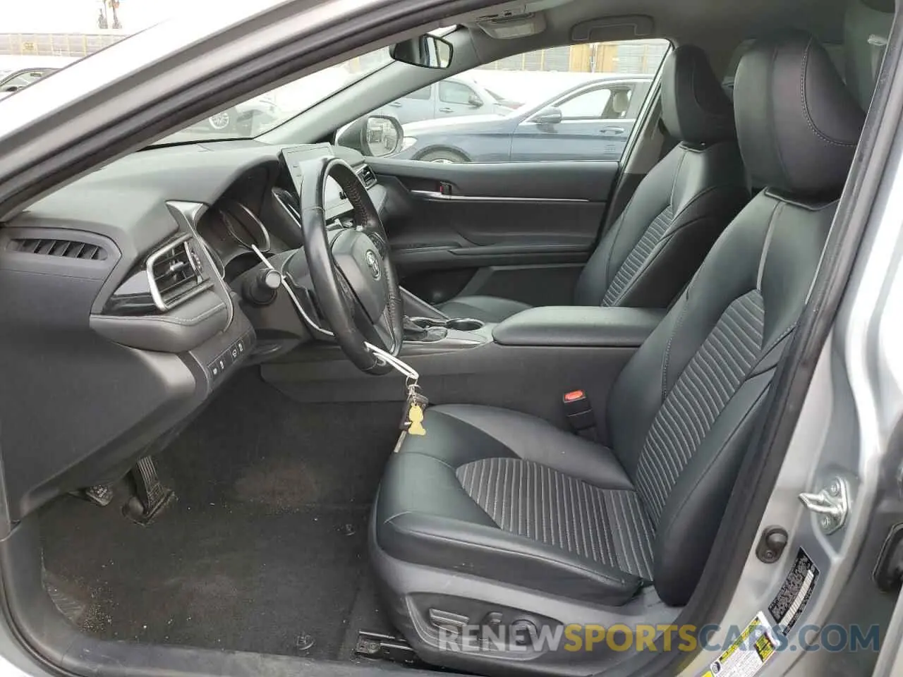7 Фотография поврежденного автомобиля 4T1G11AK9MU515767 TOYOTA CAMRY 2021