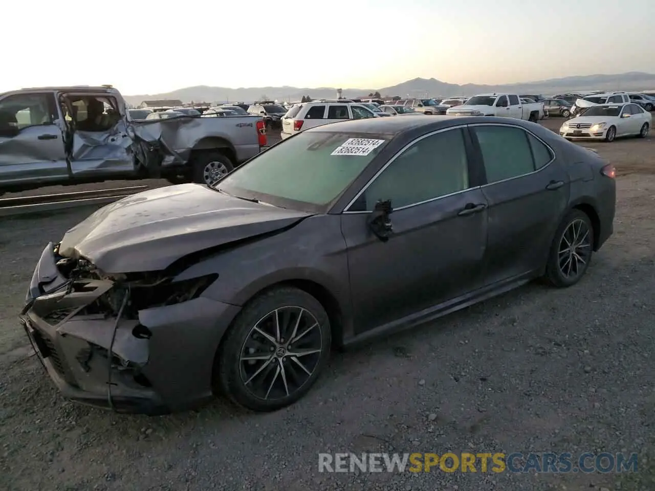 1 Photograph of a damaged car 4T1G11AK9MU518328 TOYOTA CAMRY 2021