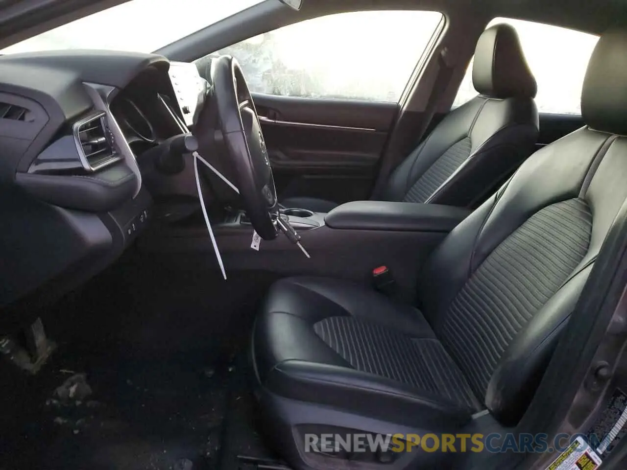 7 Photograph of a damaged car 4T1G11AK9MU518328 TOYOTA CAMRY 2021