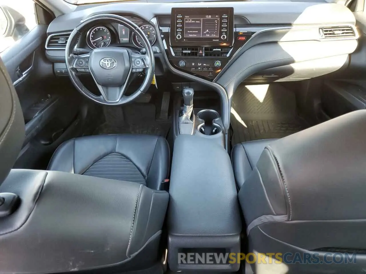 8 Photograph of a damaged car 4T1G11AK9MU520354 TOYOTA CAMRY 2021