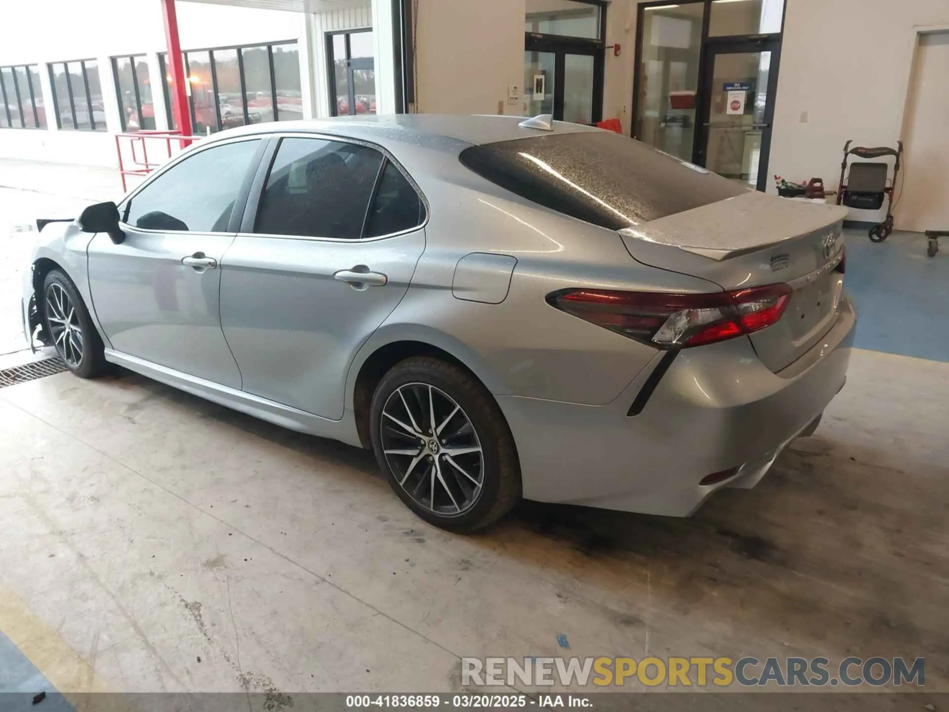 3 Фотография поврежденного автомобиля 4T1G11AK9MU536926 TOYOTA CAMRY 2021