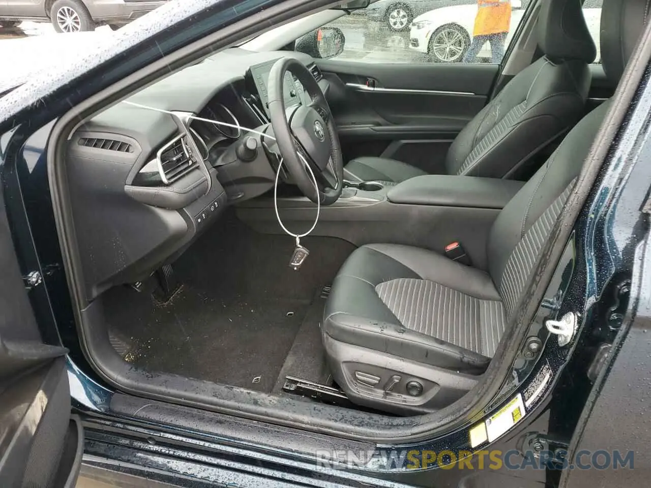7 Photograph of a damaged car 4T1G11AK9MU540569 TOYOTA CAMRY 2021