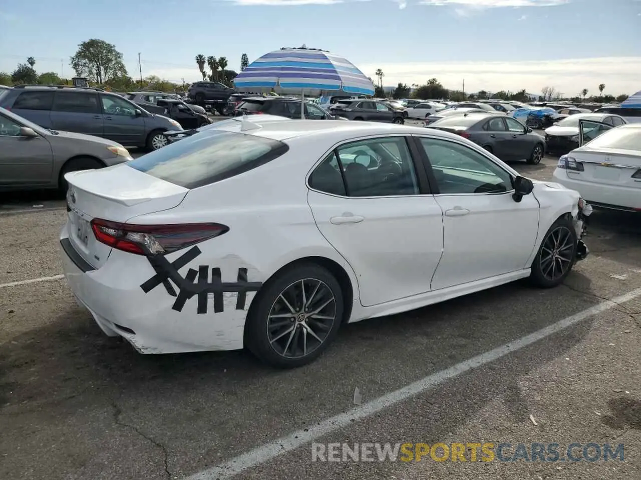 3 Photograph of a damaged car 4T1G11AK9MU557534 TOYOTA CAMRY 2021
