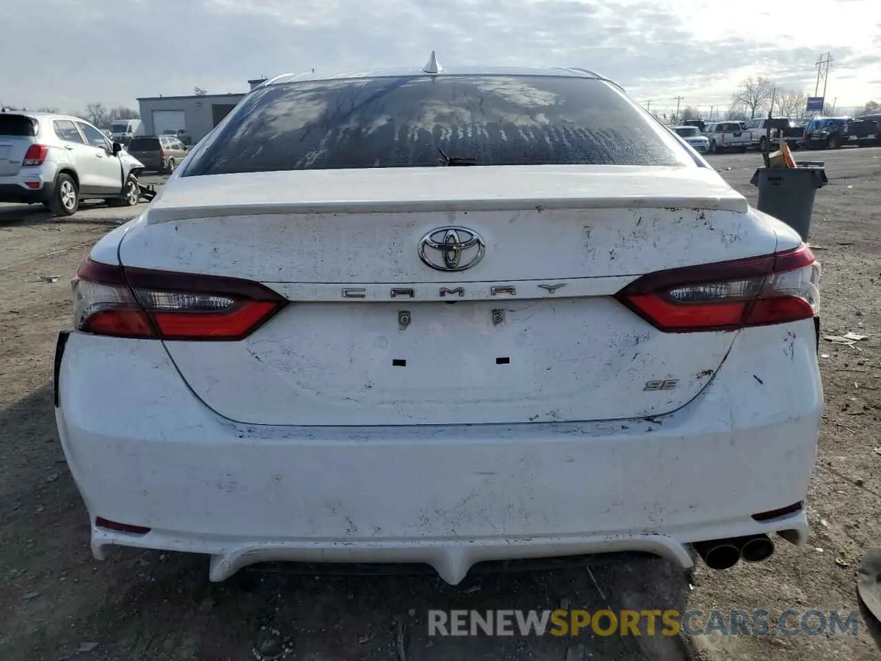 6 Photograph of a damaged car 4T1G11AK9MU558215 TOYOTA CAMRY 2021