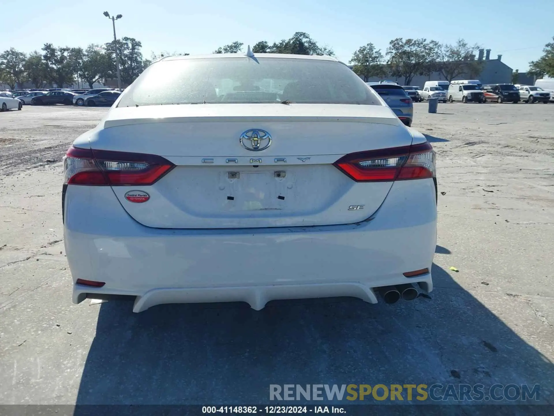 16 Фотография поврежденного автомобиля 4T1G11AK9MU598441 TOYOTA CAMRY 2021
