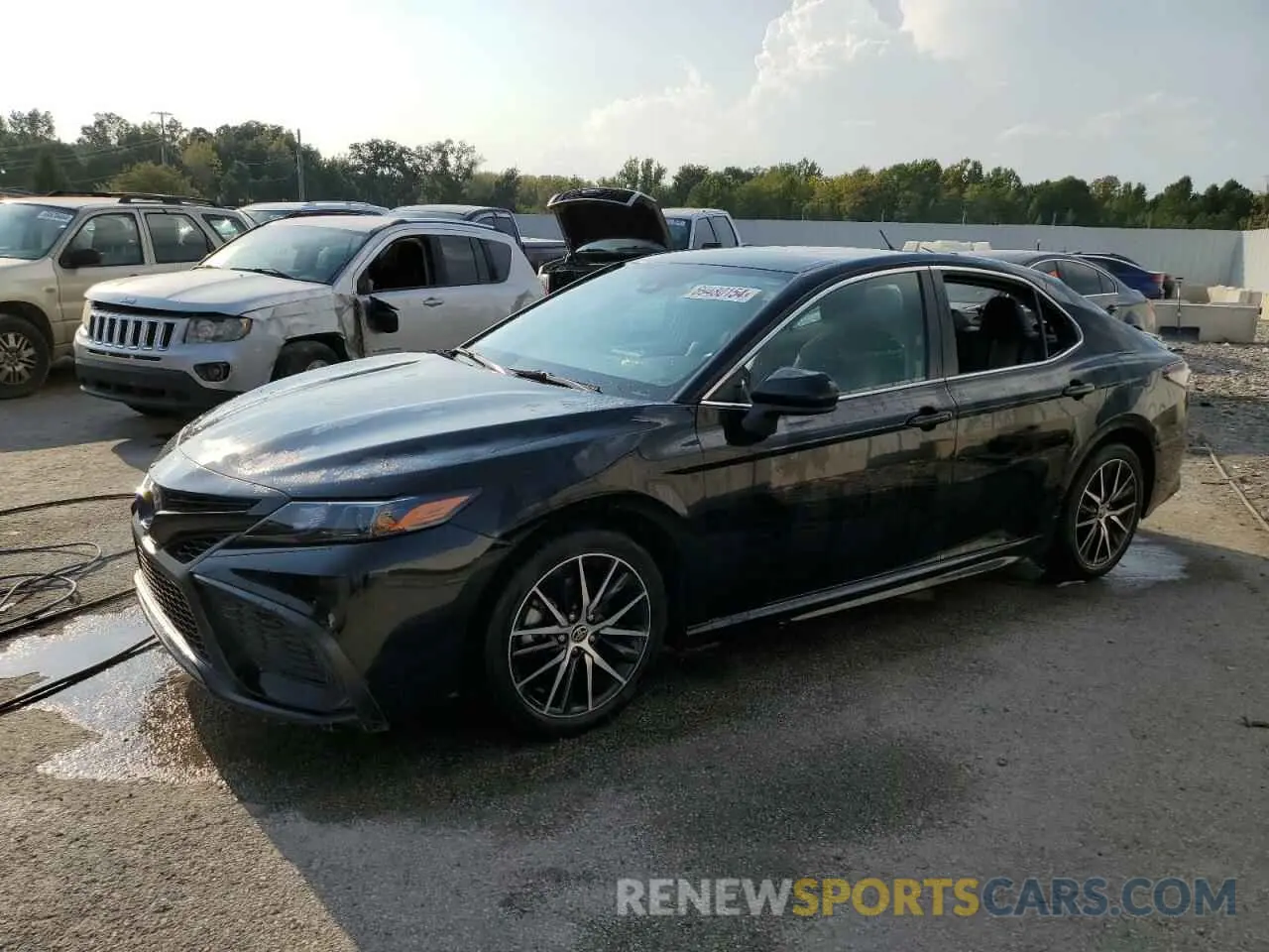 1 Photograph of a damaged car 4T1G11AK9MU615061 TOYOTA CAMRY 2021