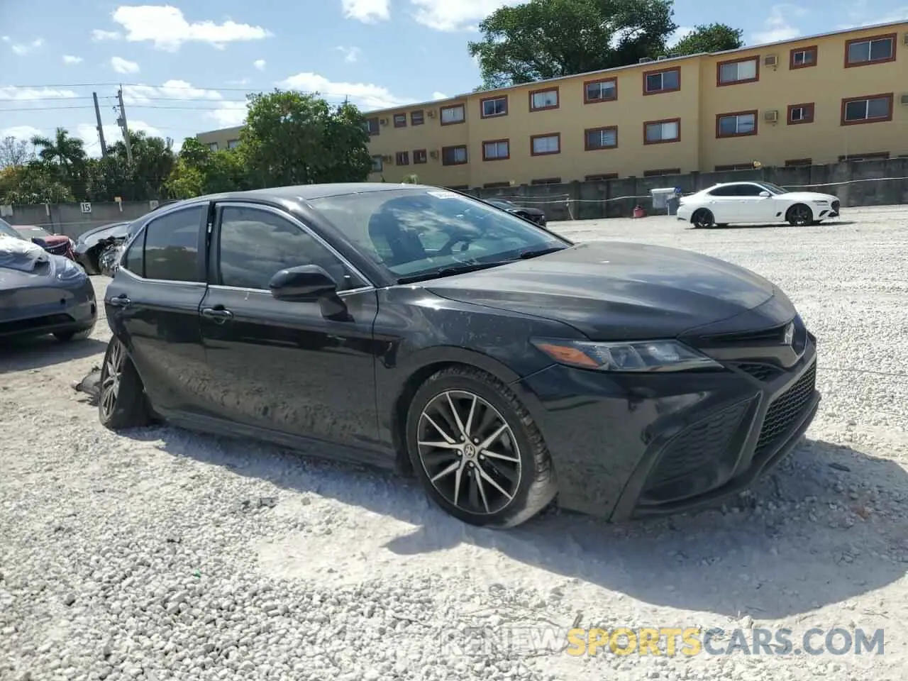 4 Photograph of a damaged car 4T1G11AK9MU617067 TOYOTA CAMRY 2021