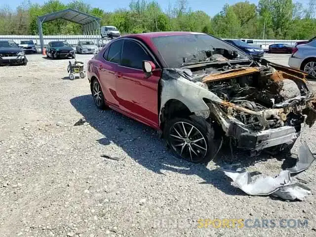 10 Photograph of a damaged car 4T1G11AKXMU416276 TOYOTA CAMRY 2021