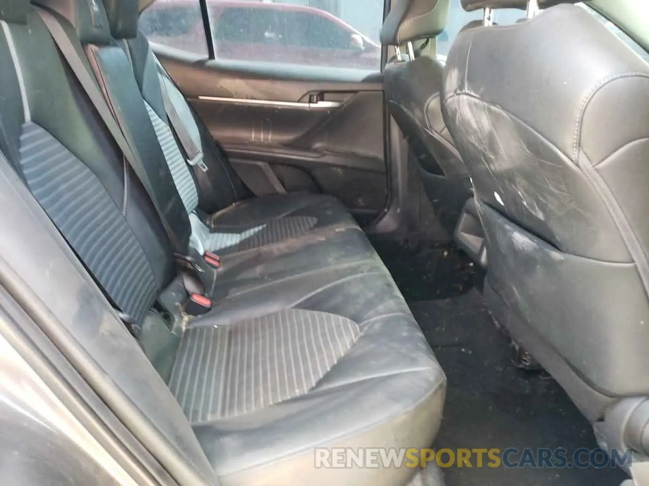 10 Photograph of a damaged car 4T1G11AKXMU427228 TOYOTA CAMRY 2021