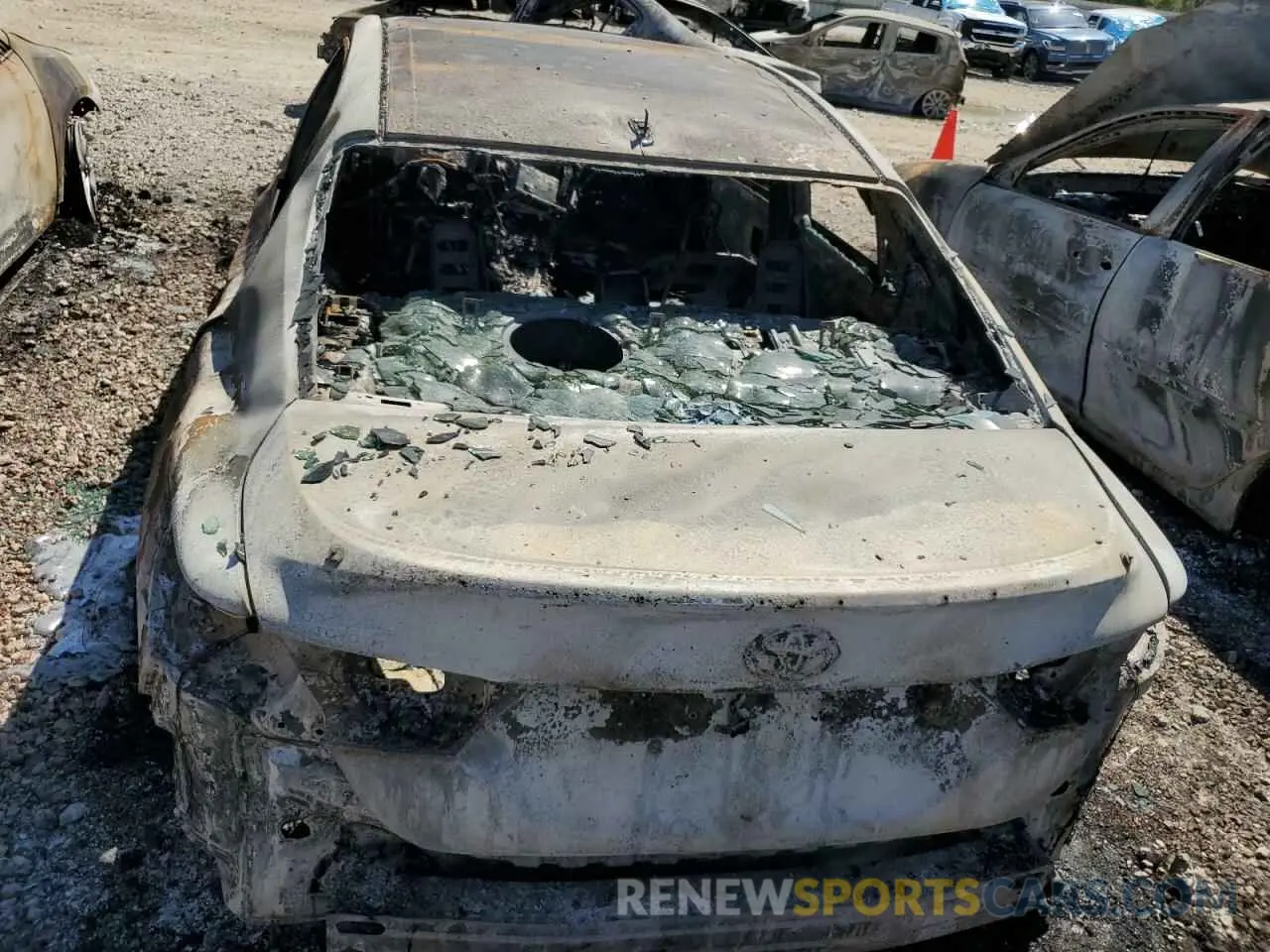 6 Photograph of a damaged car 4T1G11AKXMU428086 TOYOTA CAMRY 2021