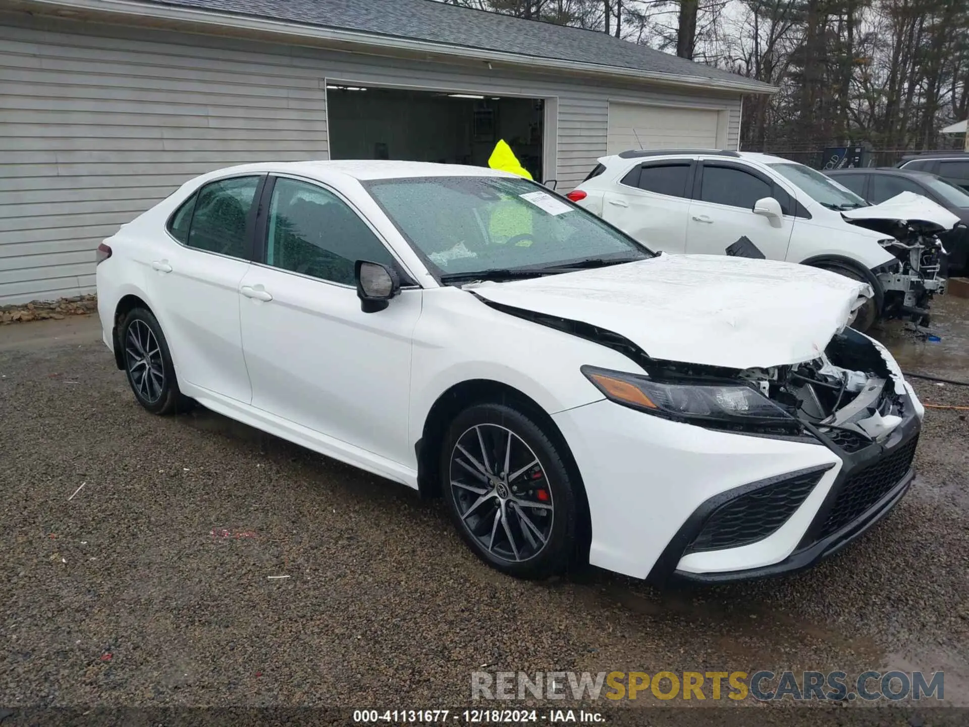 1 Photograph of a damaged car 4T1G11AKXMU435524 TOYOTA CAMRY 2021