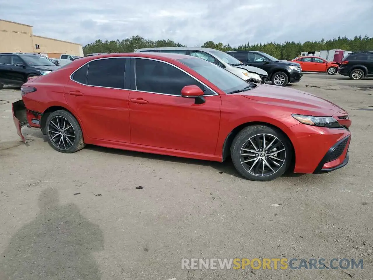 4 Фотография поврежденного автомобиля 4T1G11AKXMU440724 TOYOTA CAMRY 2021