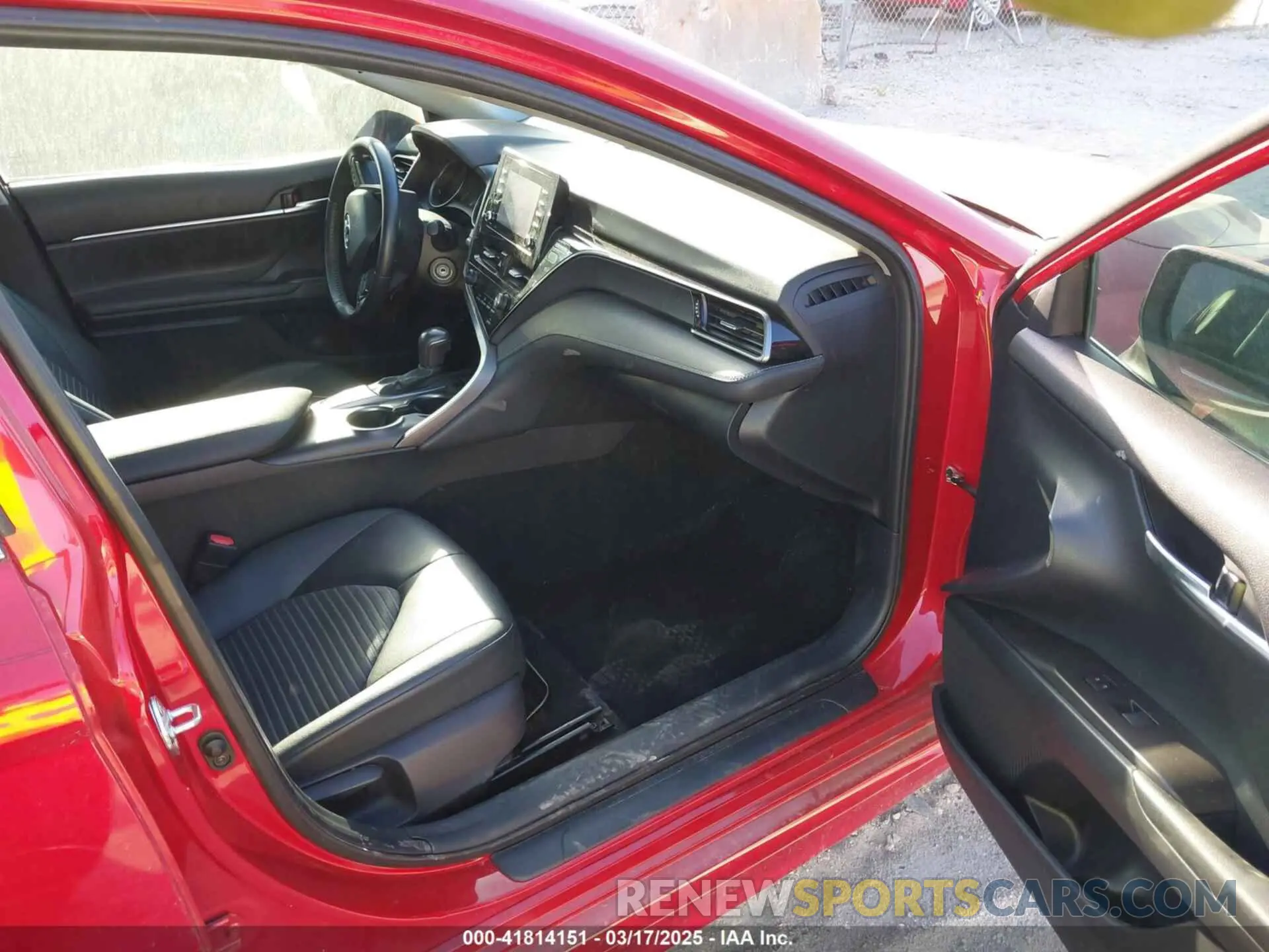 5 Фотография поврежденного автомобиля 4T1G11AKXMU443669 TOYOTA CAMRY 2021