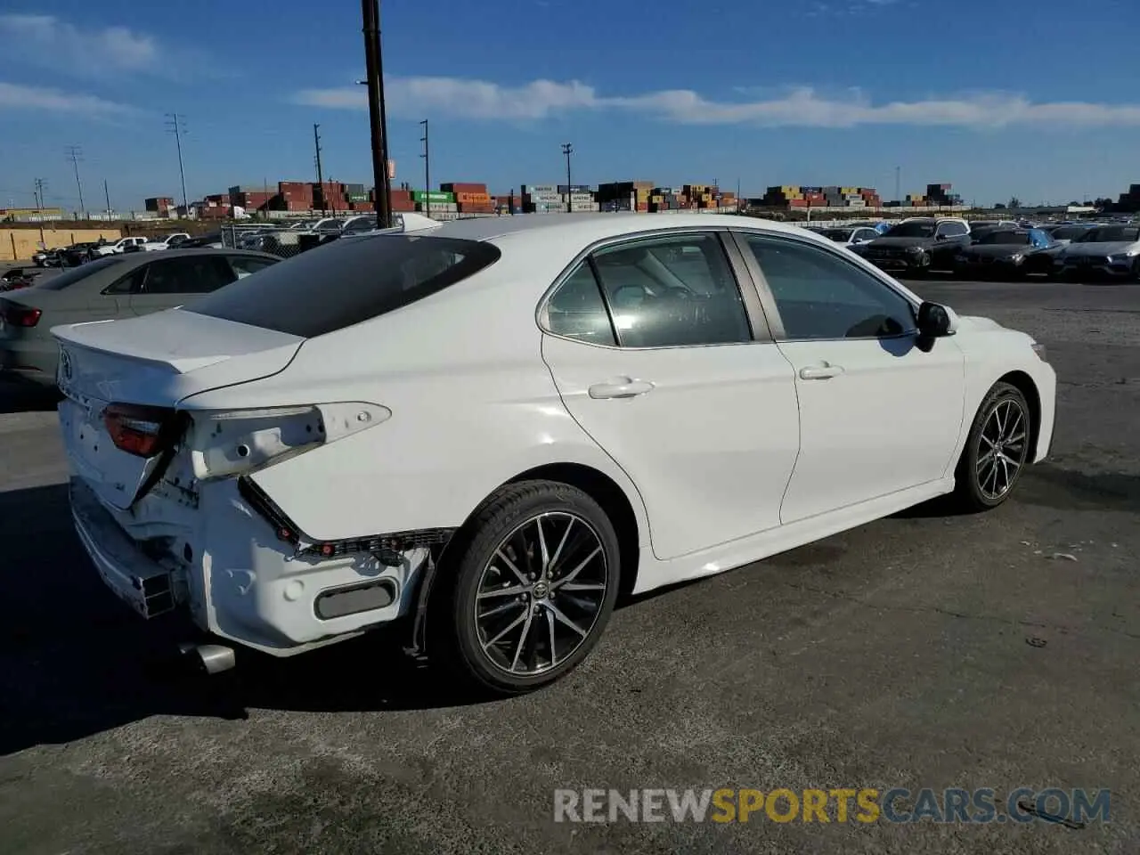 3 Фотография поврежденного автомобиля 4T1G11AKXMU444854 TOYOTA CAMRY 2021
