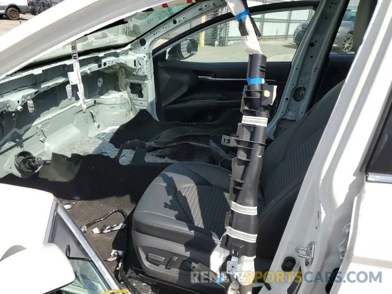 7 Photograph of a damaged car 4T1G11AKXMU469480 TOYOTA CAMRY 2021