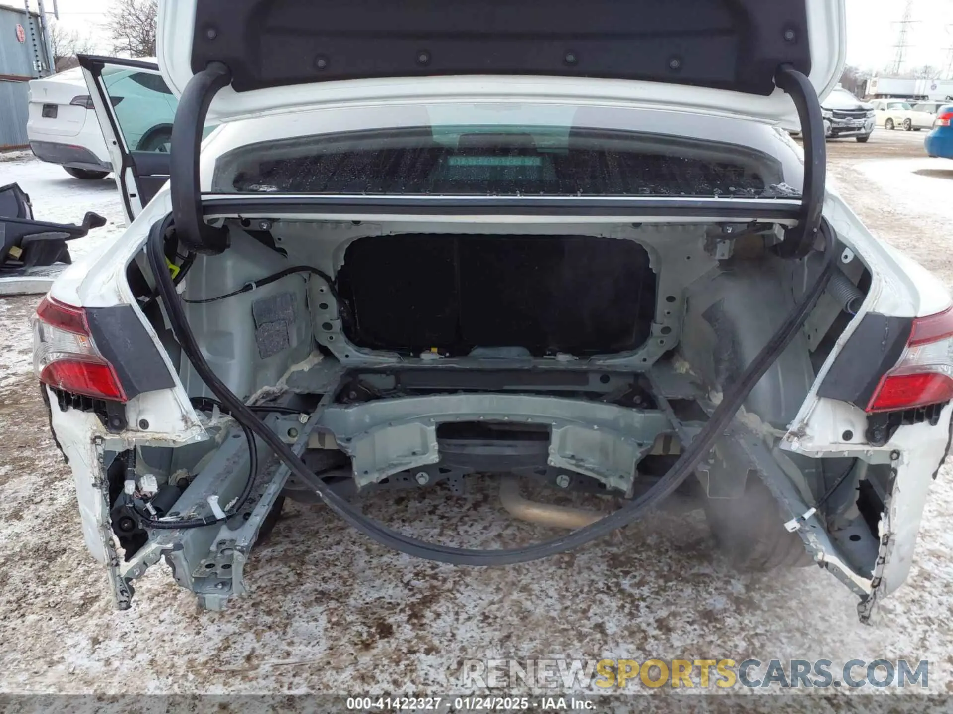 6 Photograph of a damaged car 4T1G11AKXMU480530 TOYOTA CAMRY 2021