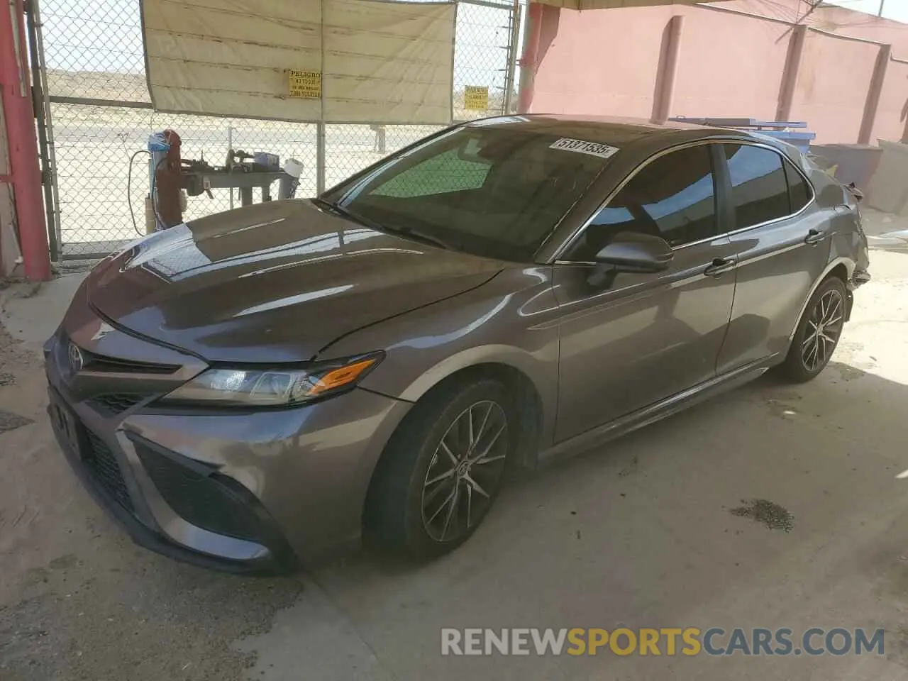 1 Фотография поврежденного автомобиля 4T1G11AKXMU490815 TOYOTA CAMRY 2021
