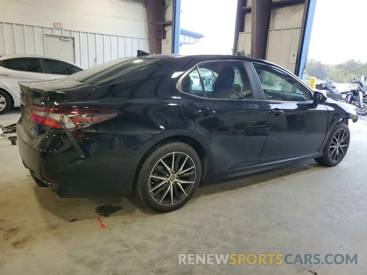 3 Фотография поврежденного автомобиля 4T1G11AKXMU553248 TOYOTA CAMRY 2021