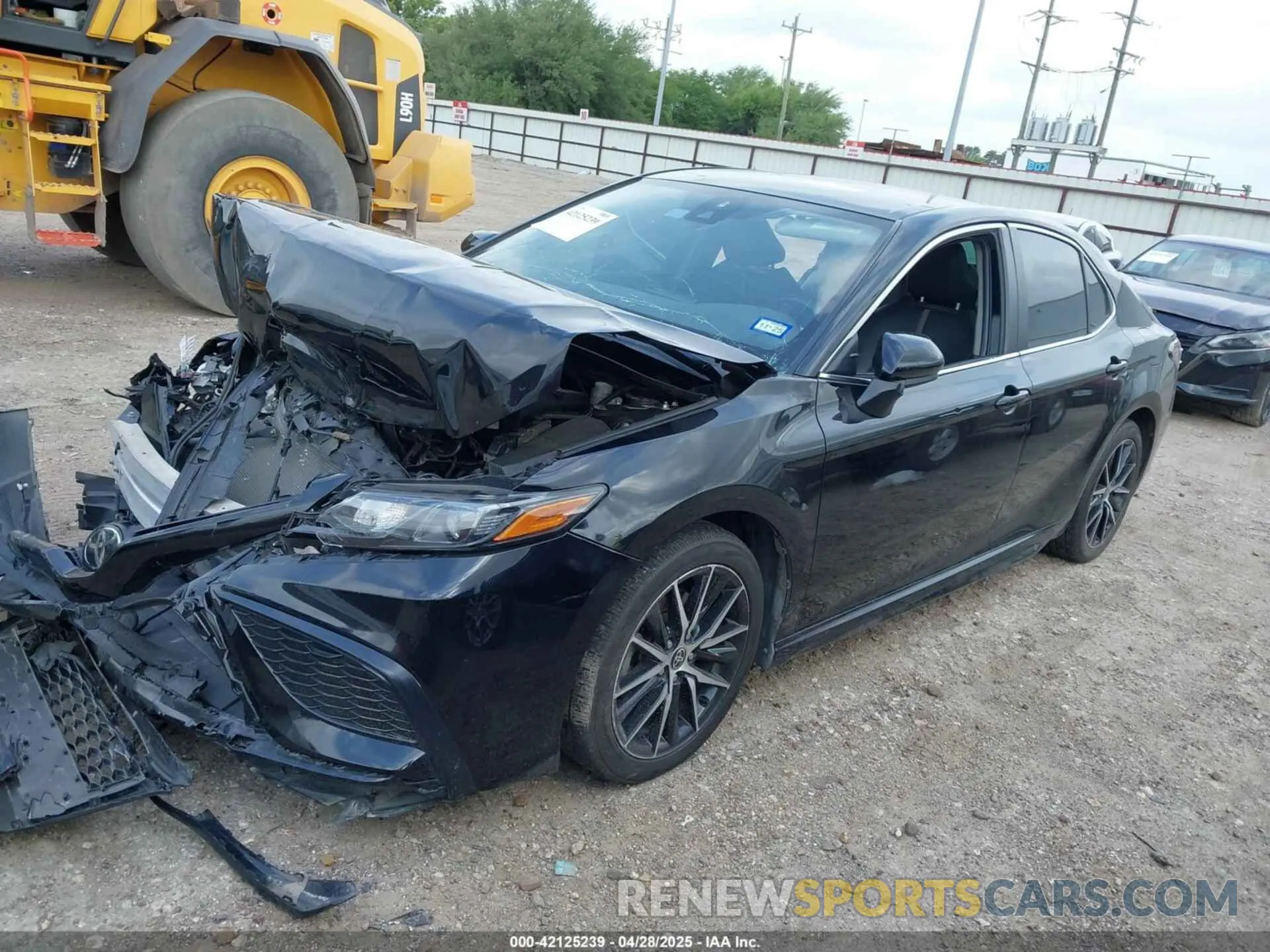 2 Photograph of a damaged car 4T1G11AKXMU600732 TOYOTA CAMRY 2021