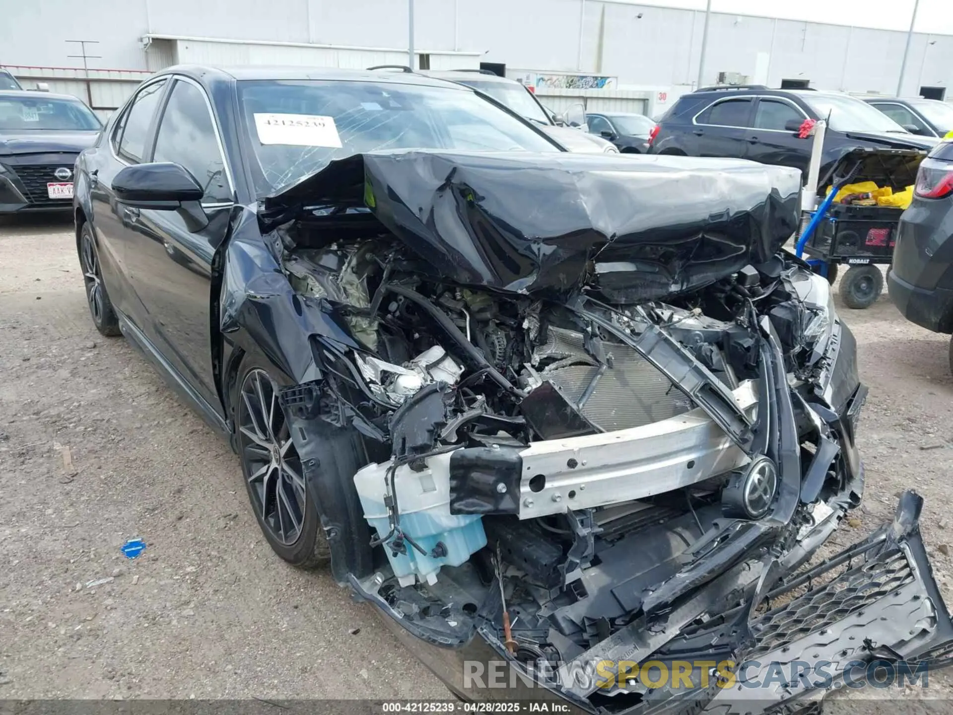 6 Photograph of a damaged car 4T1G11AKXMU600732 TOYOTA CAMRY 2021