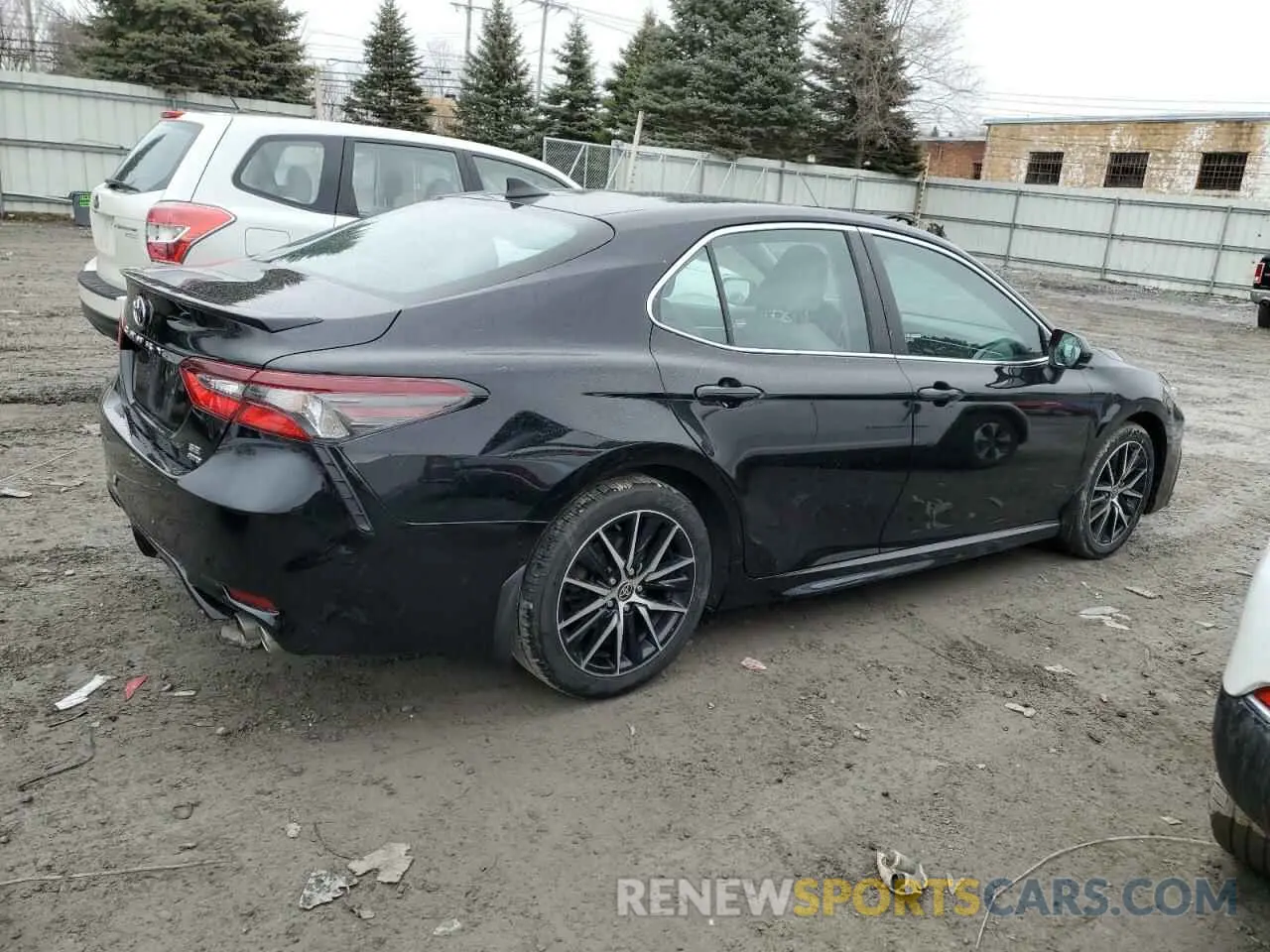3 Фотография поврежденного автомобиля 4T1G11BK0MU031257 TOYOTA CAMRY 2021