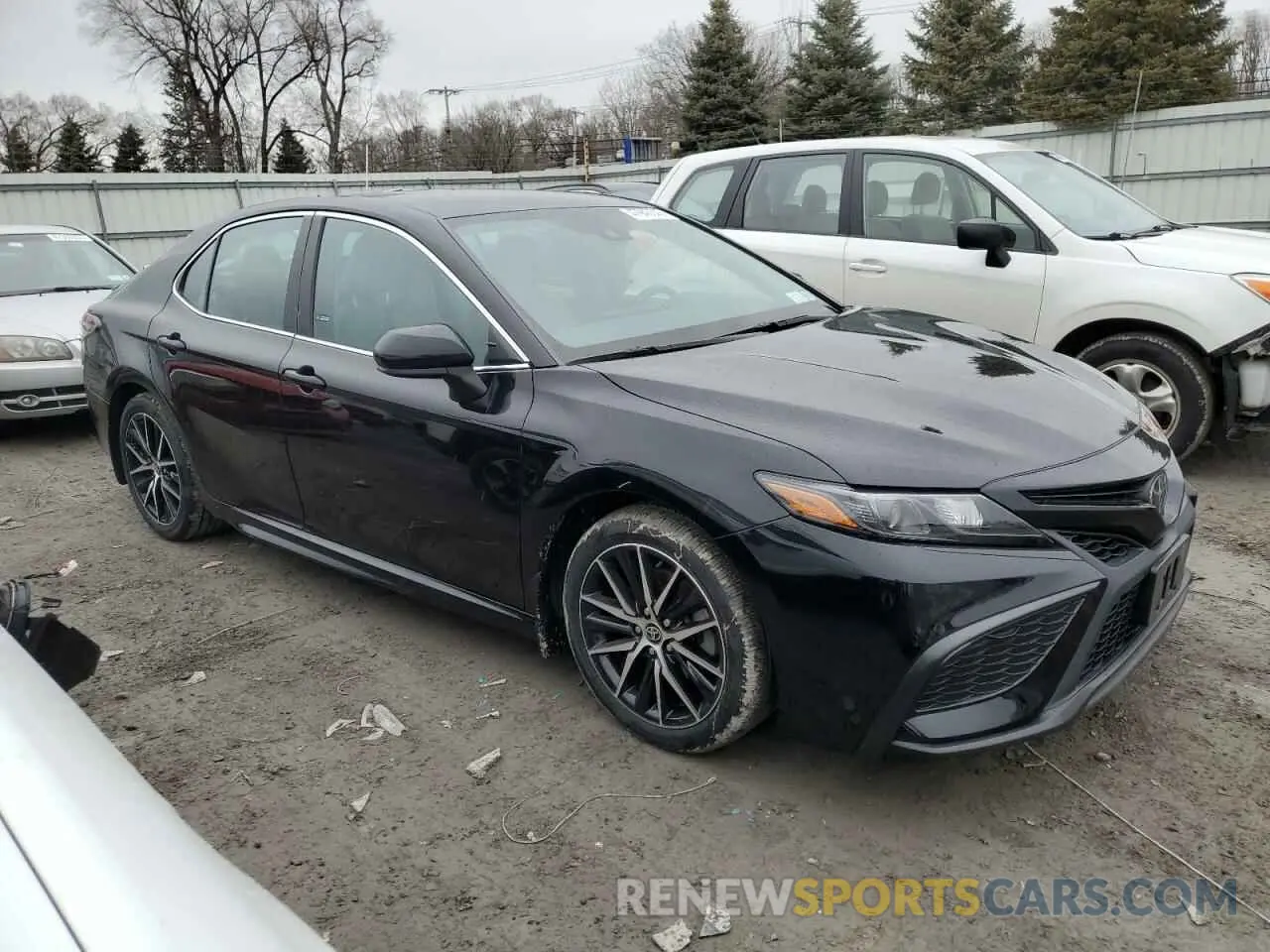 4 Фотография поврежденного автомобиля 4T1G11BK0MU031257 TOYOTA CAMRY 2021