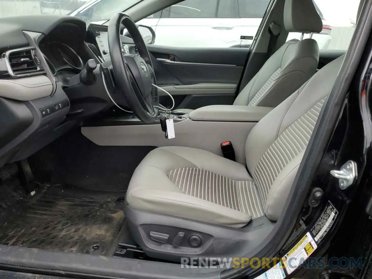 7 Фотография поврежденного автомобиля 4T1G11BK0MU031257 TOYOTA CAMRY 2021