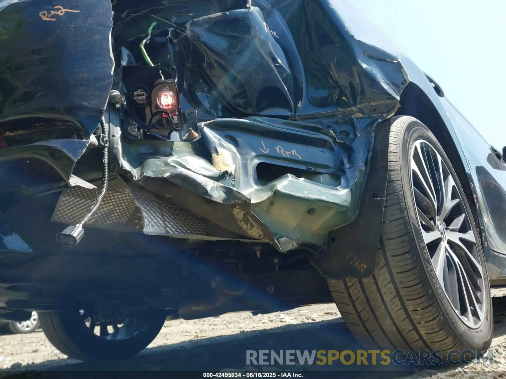 17 Photograph of a damaged car 4T1G11BK4MU042911 TOYOTA CAMRY 2021