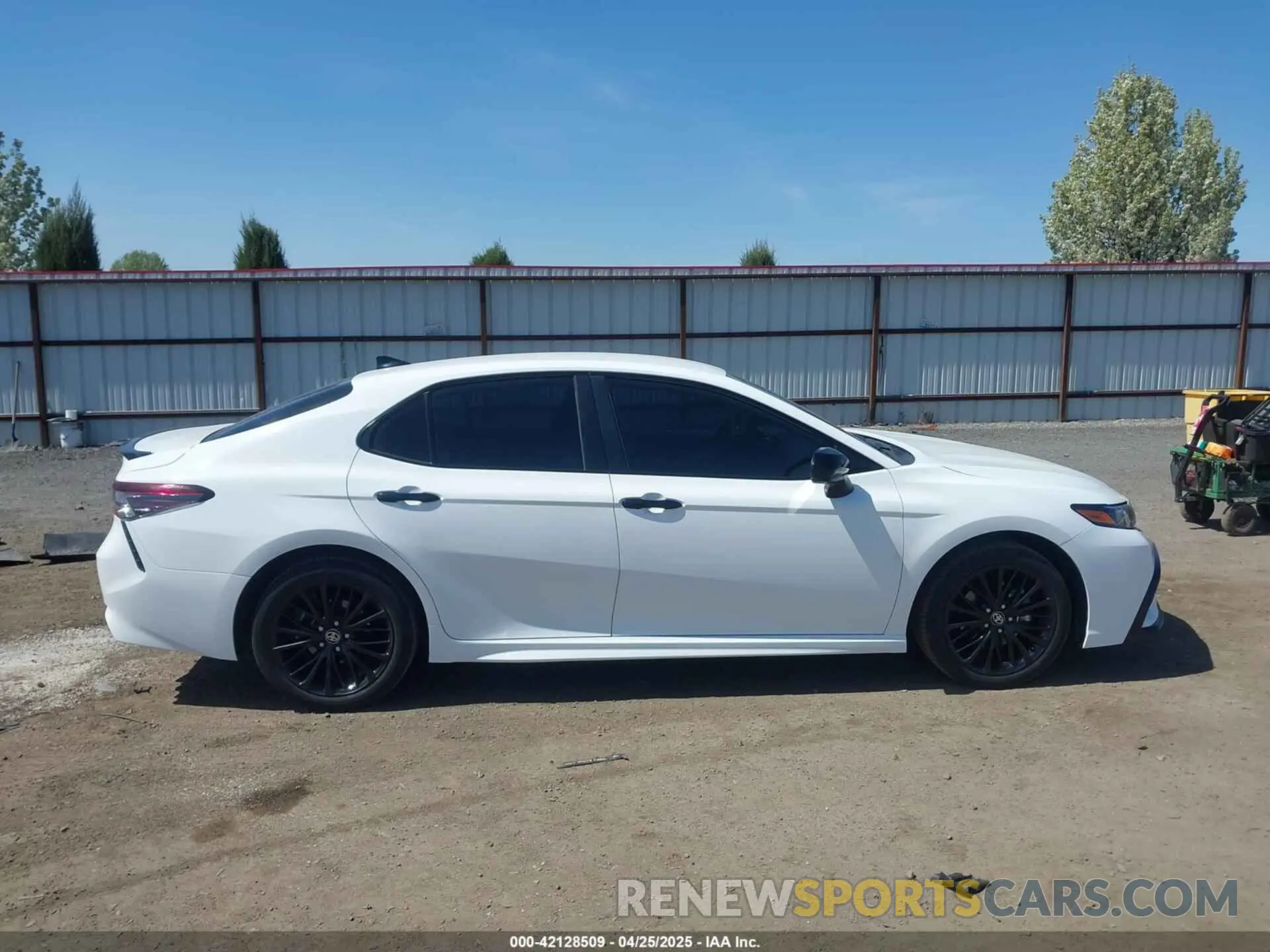 14 Photograph of a damaged car 4T1G11BK5MU020920 TOYOTA CAMRY 2021