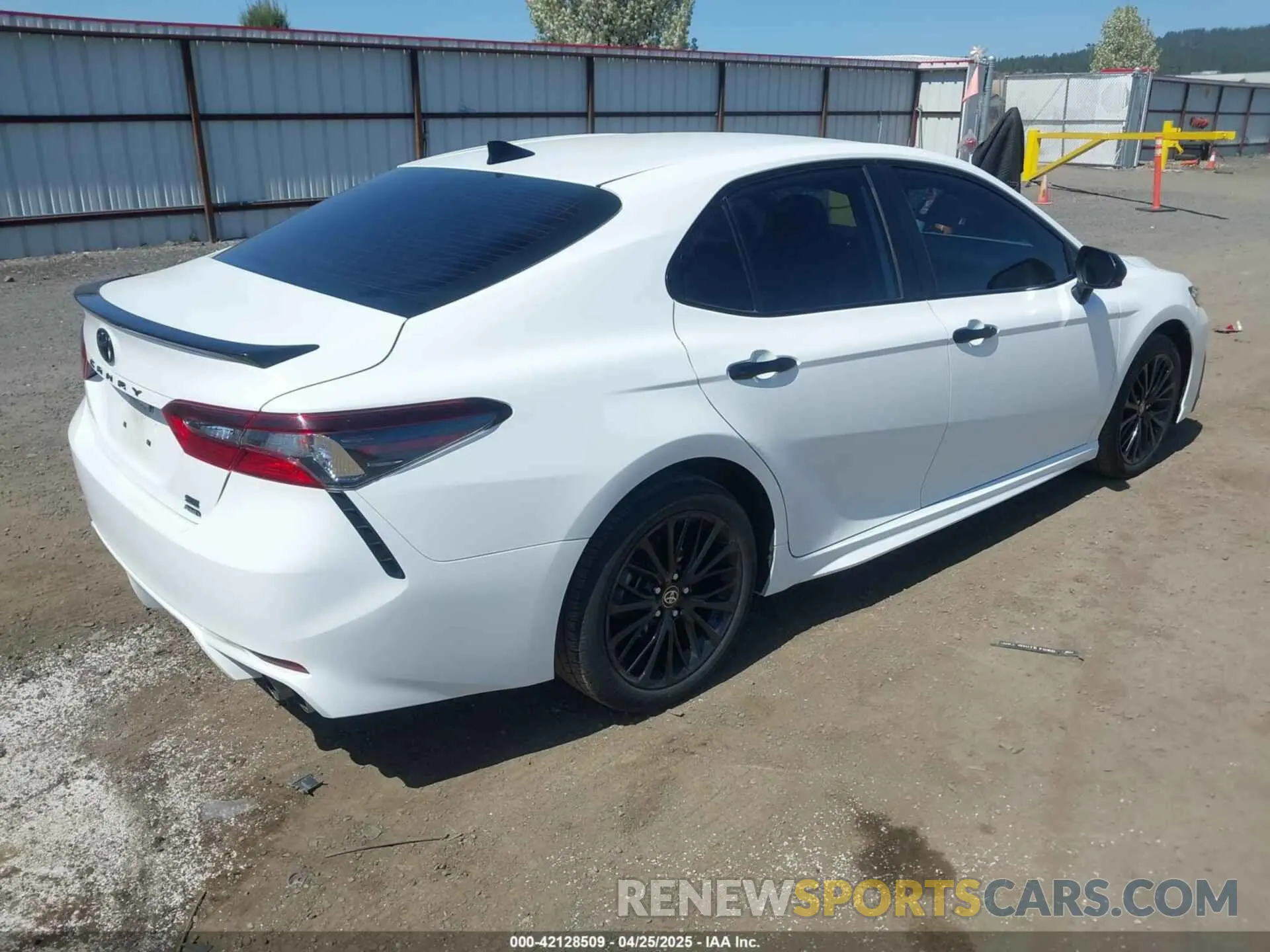 4 Photograph of a damaged car 4T1G11BK5MU020920 TOYOTA CAMRY 2021