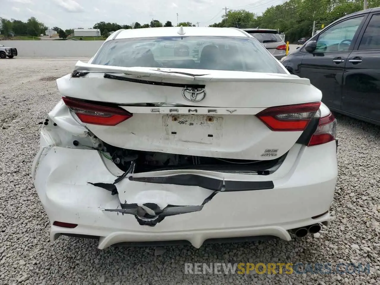 6 Photograph of a damaged car 4T1G11BK5MU030556 TOYOTA CAMRY 2021