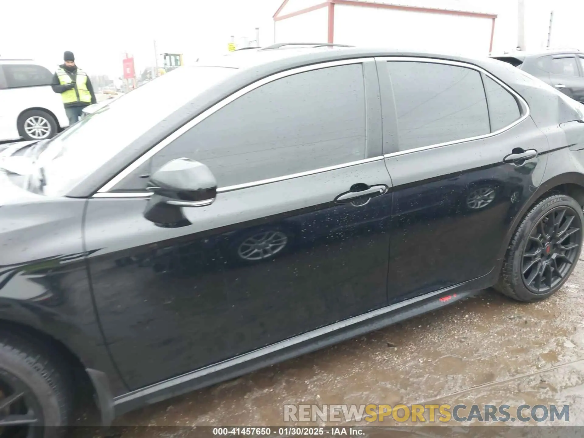 14 Фотография поврежденного автомобиля 4T1G11BK6MU046040 TOYOTA CAMRY 2021