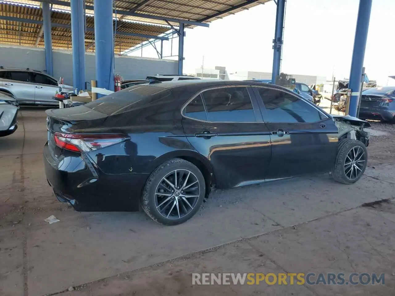 3 Фотография поврежденного автомобиля 4T1G11BK7MU029604 TOYOTA CAMRY 2021