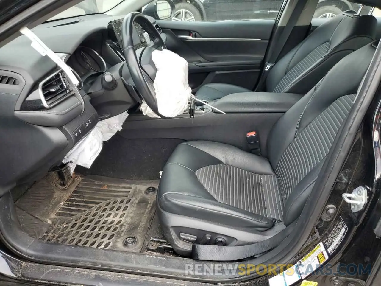7 Photograph of a damaged car 4T1G11BK7MU029716 TOYOTA CAMRY 2021