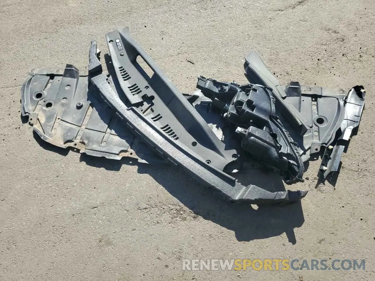 12 Photograph of a damaged car 4T1G11BK8MU031586 TOYOTA CAMRY 2021