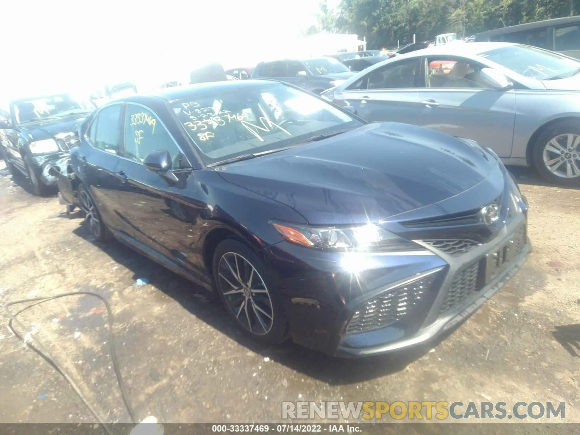 1 Photograph of a damaged car 4T1G11BK9MU028213 TOYOTA CAMRY 2021
