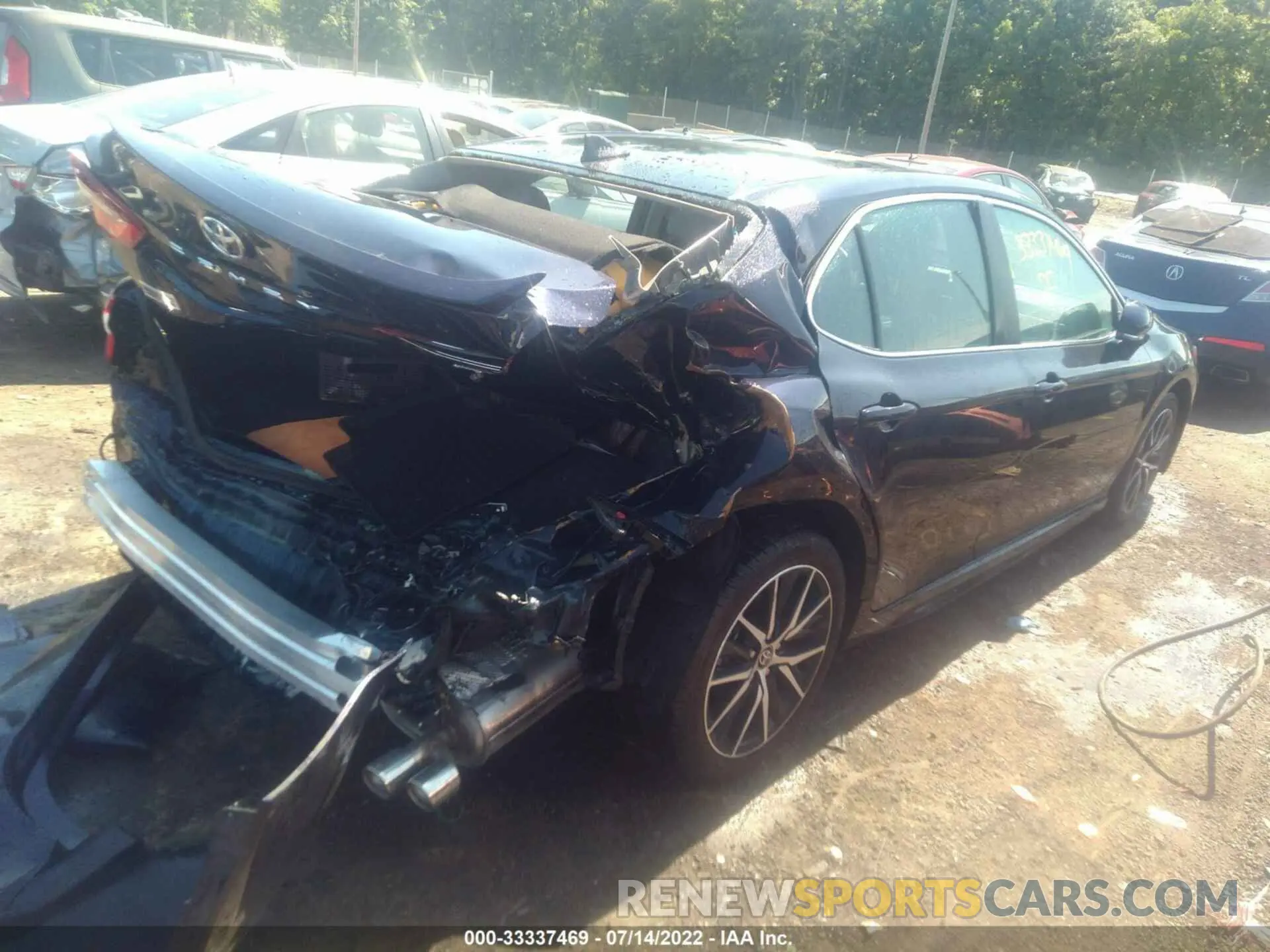 4 Photograph of a damaged car 4T1G11BK9MU028213 TOYOTA CAMRY 2021