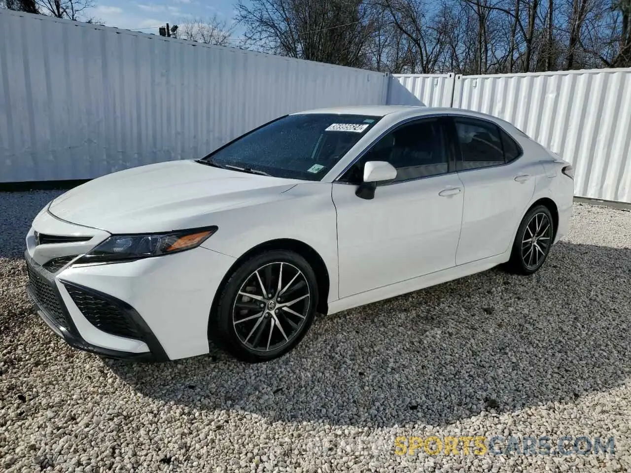 1 Фотография поврежденного автомобиля 4T1G11BKXMU023943 TOYOTA CAMRY 2021