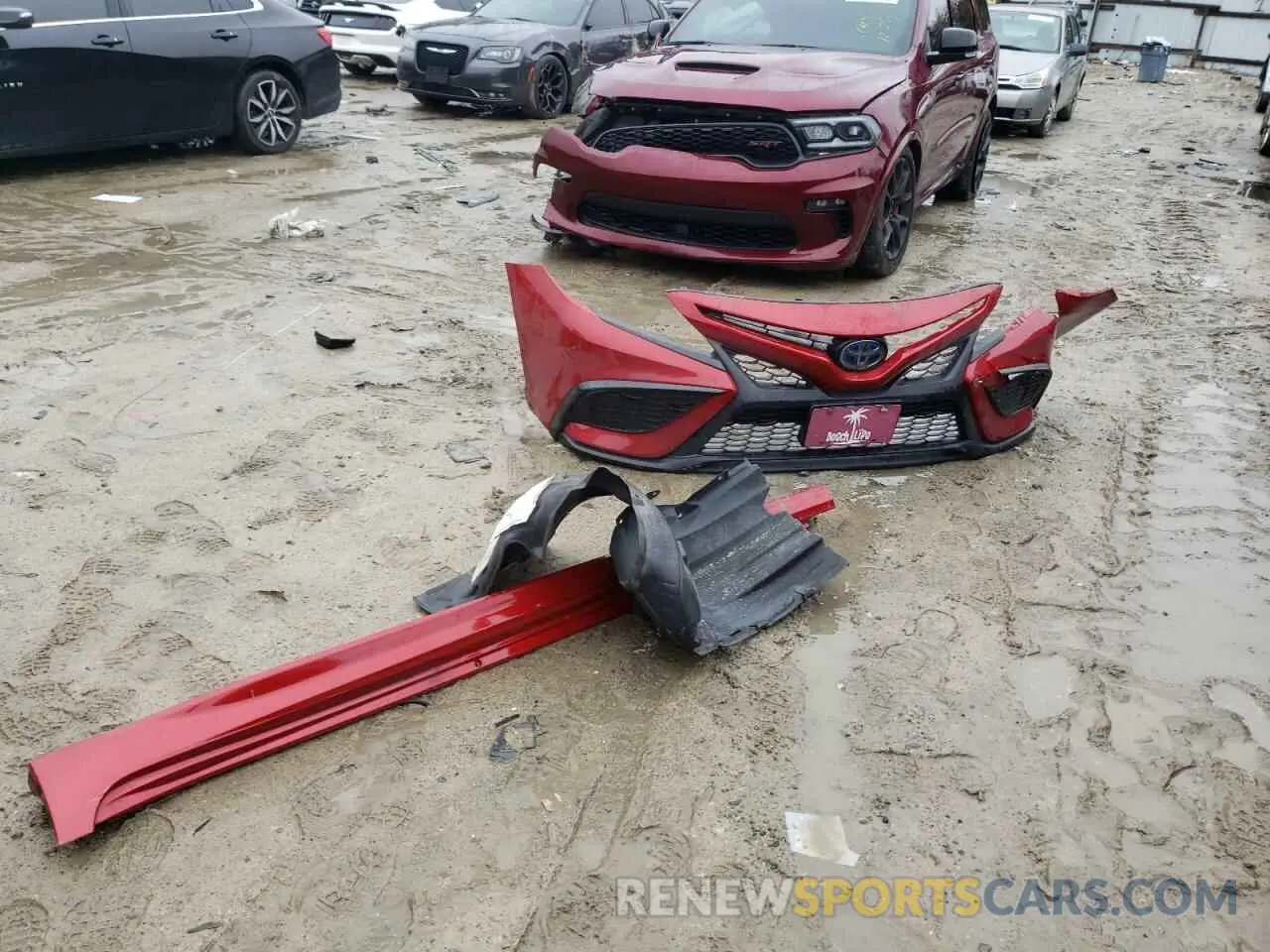 12 Photograph of a damaged car 4T1G31AK0MU026345 TOYOTA CAMRY 2021
