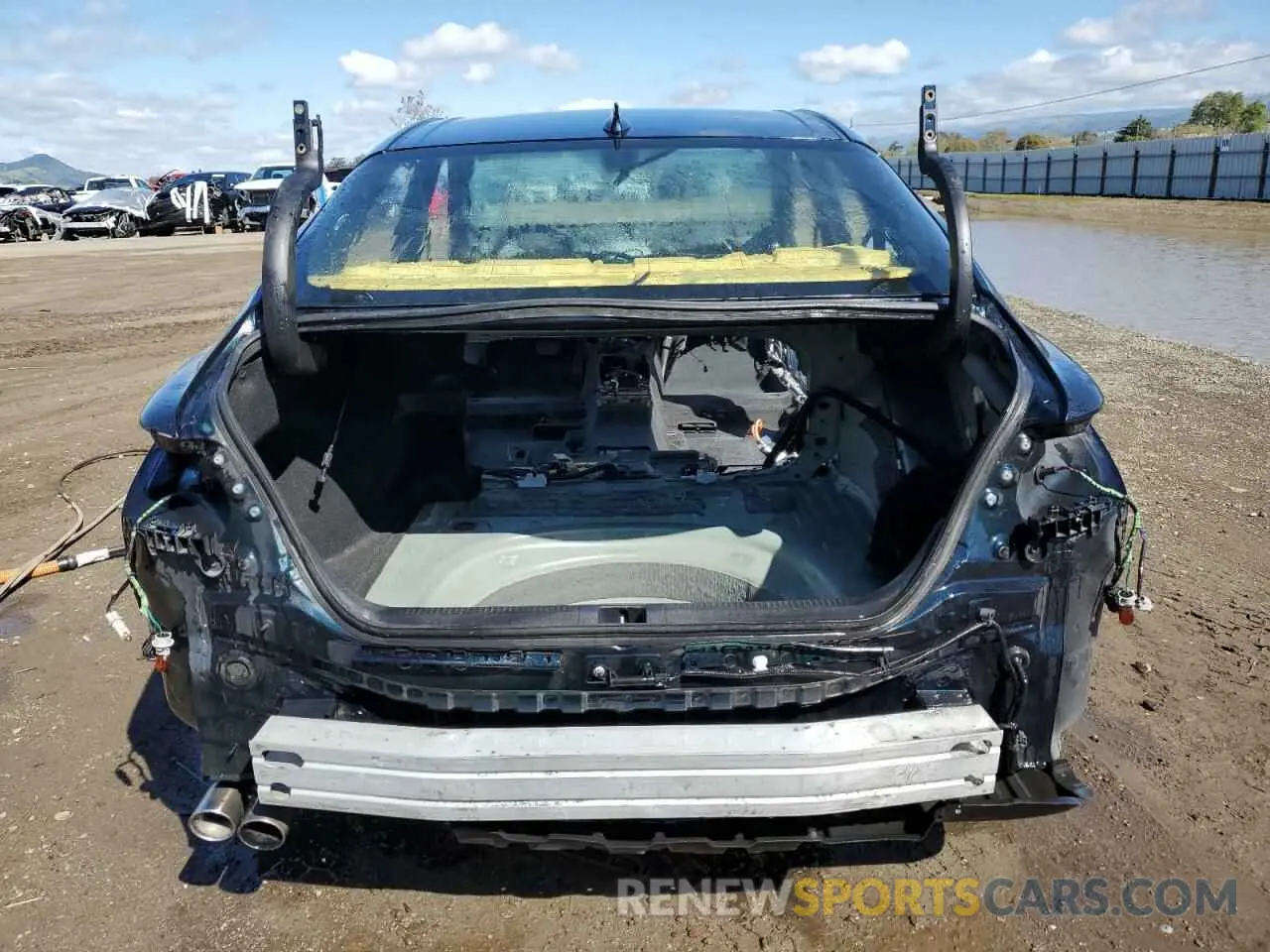 6 Photograph of a damaged car 4T1G31AK3MU025089 TOYOTA CAMRY 2021