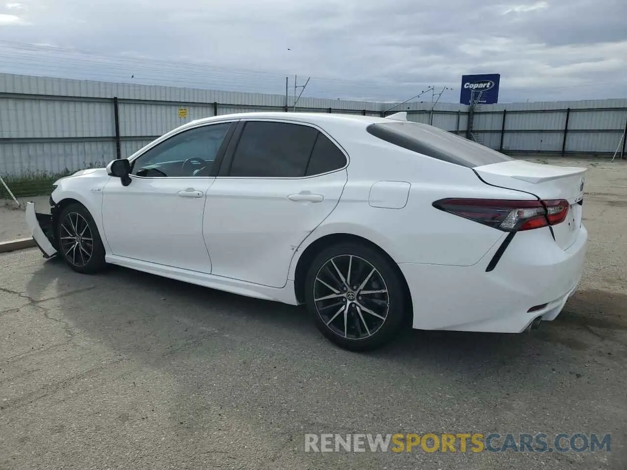 2 Photograph of a damaged car 4T1G31AK5MU559971 TOYOTA CAMRY 2021
