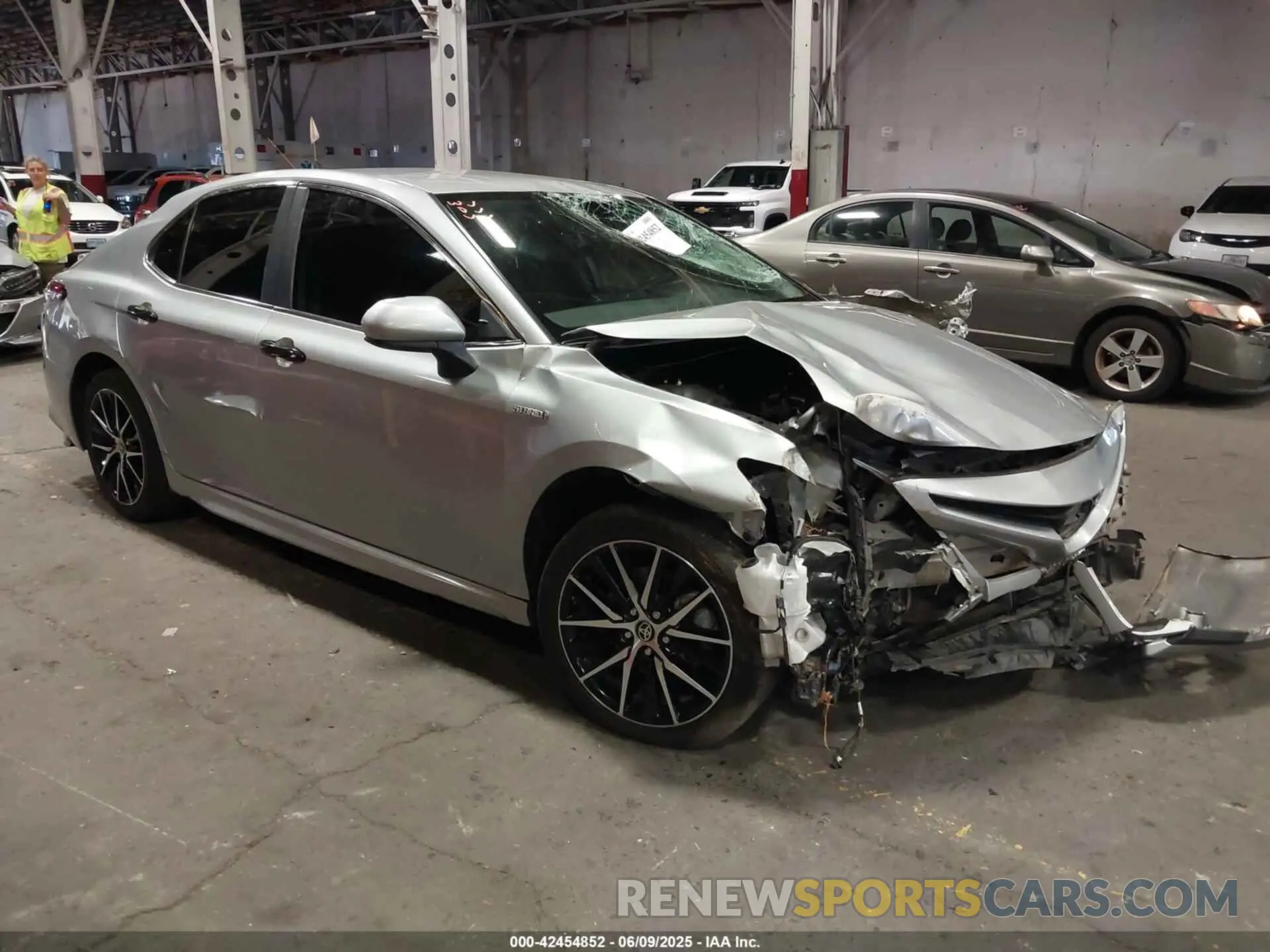 1 Photograph of a damaged car 4T1G31AK7MU556747 TOYOTA CAMRY 2021