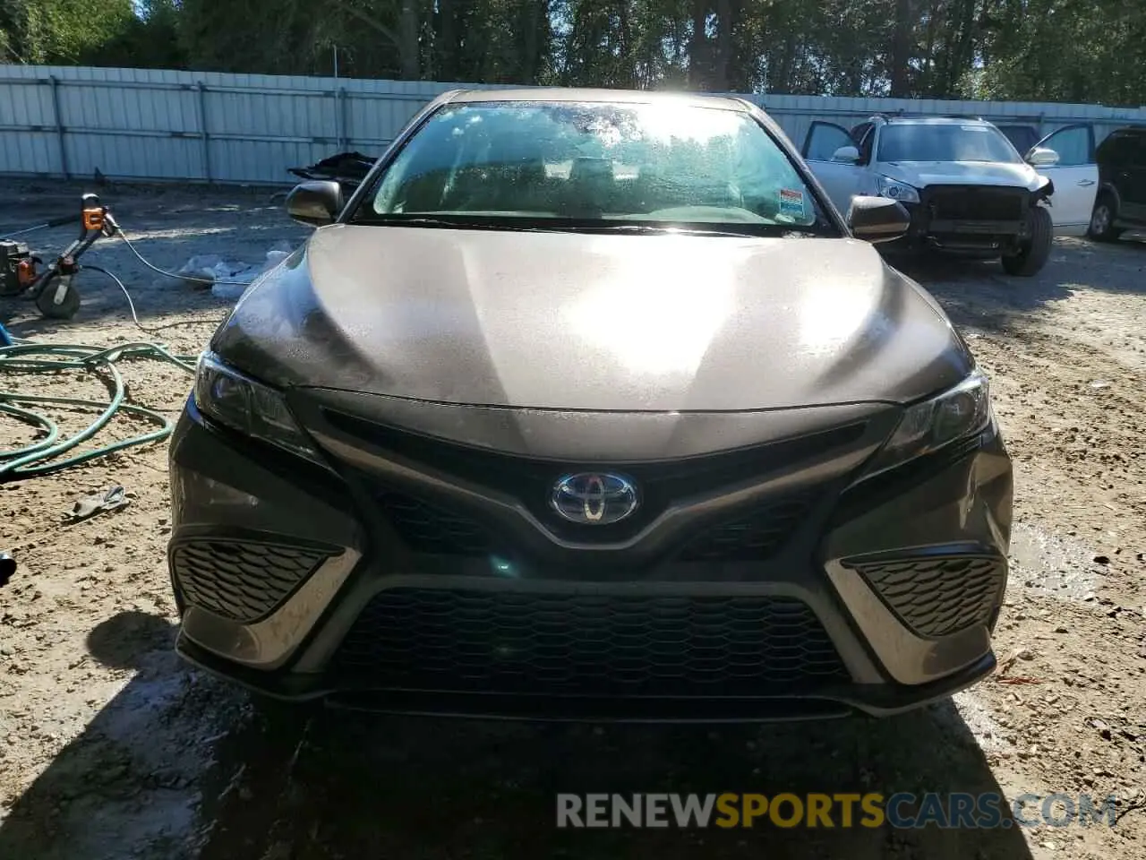 5 Photograph of a damaged car 4T1G31AK8MU558359 TOYOTA CAMRY 2021