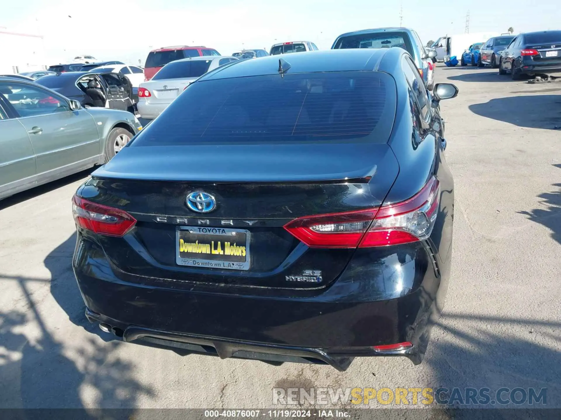 16 Photograph of a damaged car 4T1G31AKXMU568813 TOYOTA CAMRY 2021